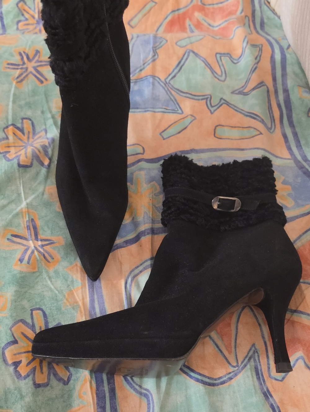 NWOB Stuart Weitzman Black Suede Heeled Ankle Boots - Spain - Size 6½